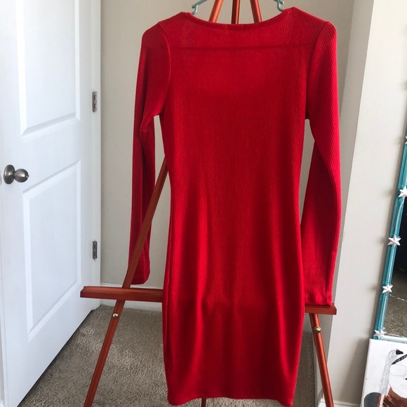 Dress - Picture 2 of 2